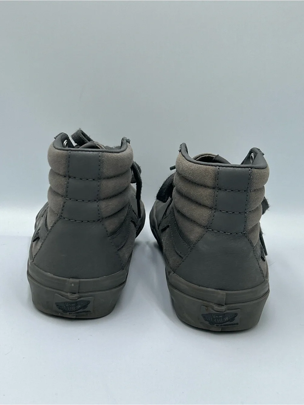 Van’s Men's High-Top Casual Sneakers in Charcoal Gray